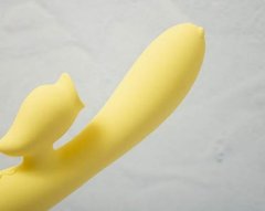 Вібратор-кролик з підігрівом і пустотливим язичком для клітора Leten Wonderful Yellow SO3596 фото